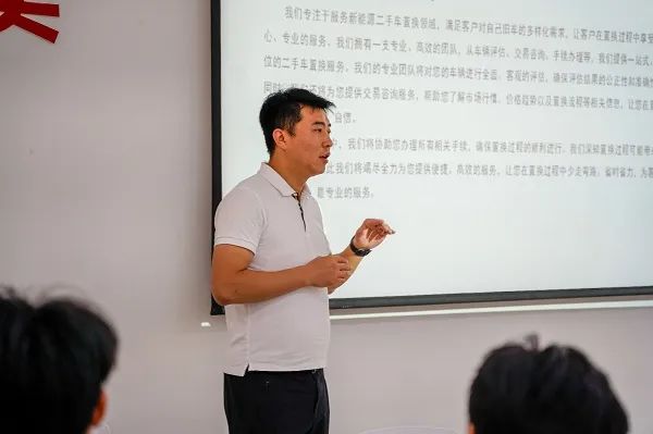 校企合作再结硕果：林云慧企业赴成都万