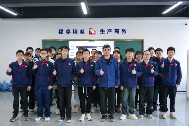 想学PLC编程去哪所学校好？快看！这所学